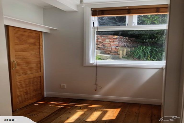 Photo of property in 74 Hankey Street, Mount Cook, Wellington, 6011