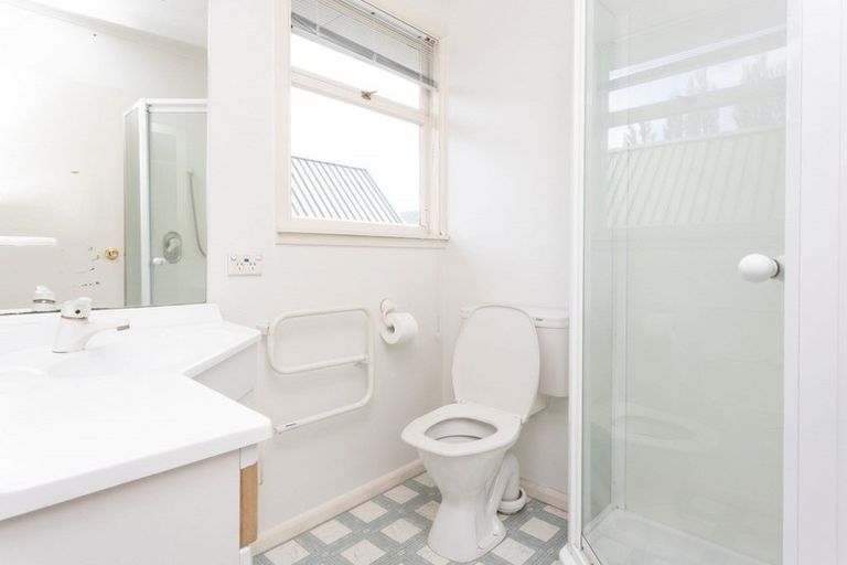 Photo of property in 143 Grahams Road, Burnside, Christchurch, 8053