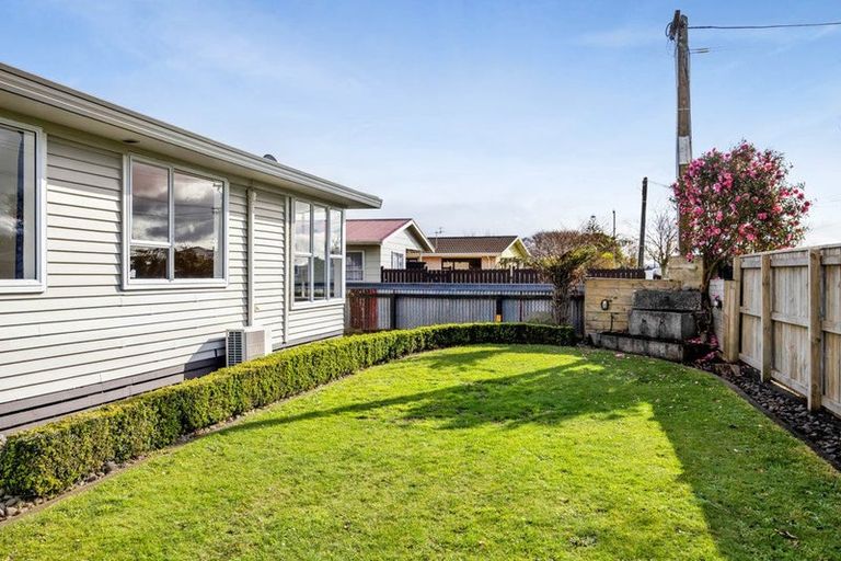 Photo of property in 35 Fantham Street, Hawera, 4610