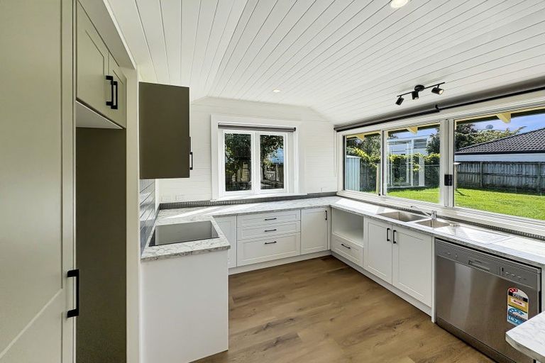 Photo of property in 80 Hinau Street, Riccarton, Christchurch, 8041