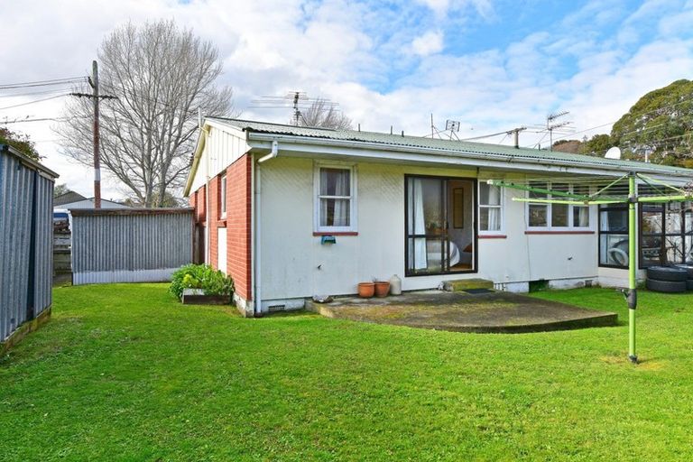 Photo of property in 2 Stream Grove, Heretaunga, Upper Hutt, 5018