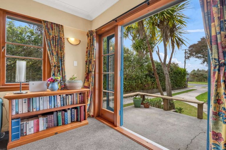 Photo of property in 2 Davidson Street, Glenholme, Rotorua, 3010