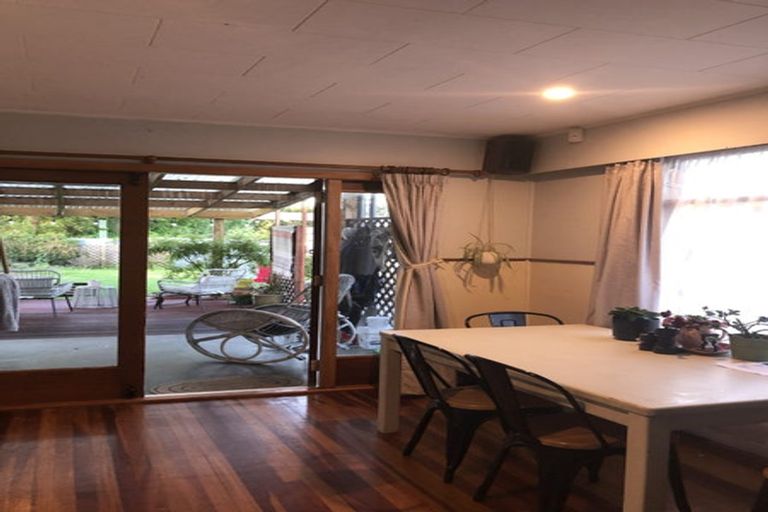 Photo of property in 25 Moreton Road, Carterton, 5713