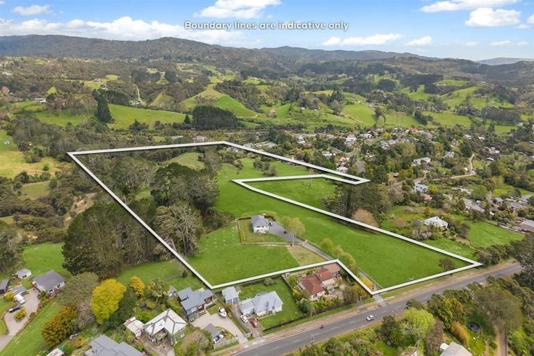 Photo of property in 90 Mcentee Road, Waitakere, Auckland, 0816