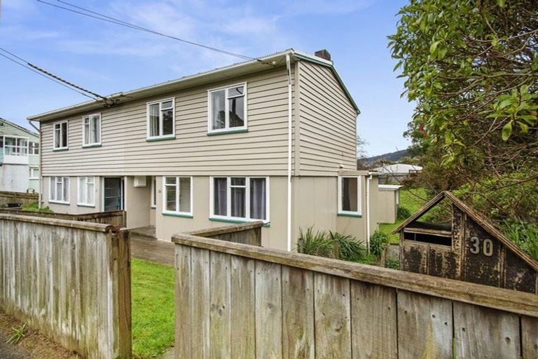 Photo of property in 30 Roberts Street, Tawa, Wellington, 5028