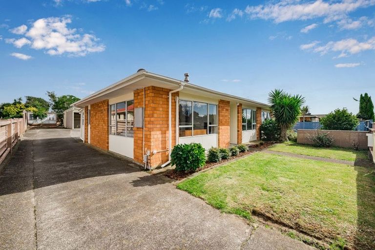 Photo of property in 97a Hillcrest Road, Raumati Beach, Paraparaumu, 5032