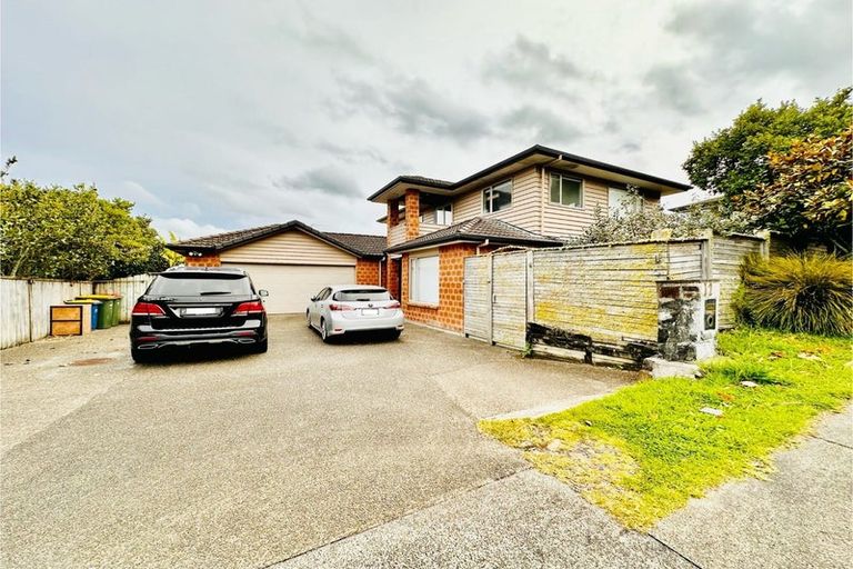 Photo of property in 12 Keating Rise, Northcross, Auckland, 0632