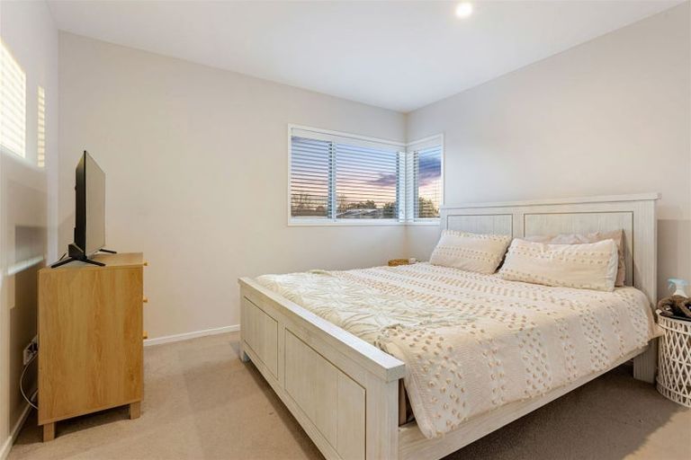 Photo of property in 7/103 Swanson Road, Henderson, Auckland, 0610