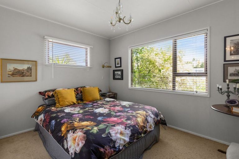 Photo of property in 12 Muritai Crescent, Havelock North, 4130