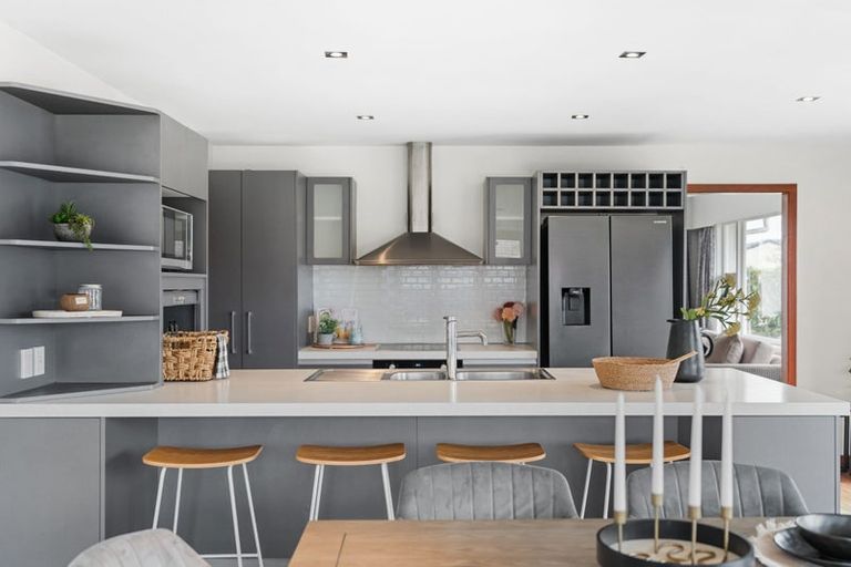 Photo of property in 37 Bourne Crescent, Papanui, Christchurch, 8053