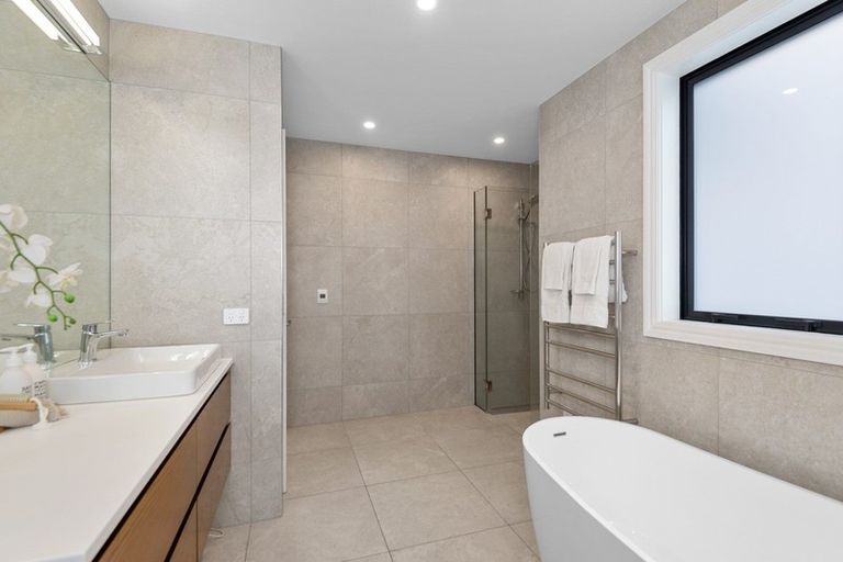 Photo of property in 117 Glandovey Road, Strowan, Christchurch, 8052