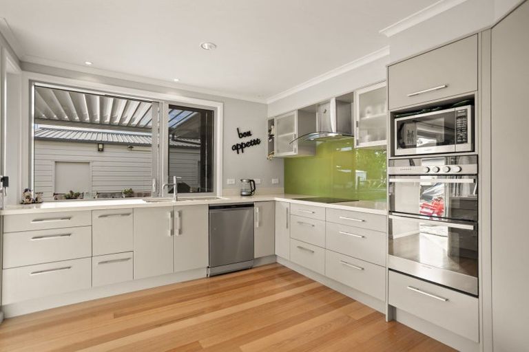 Photo of property in 10 Endeavour Close, Whitianga, 3510