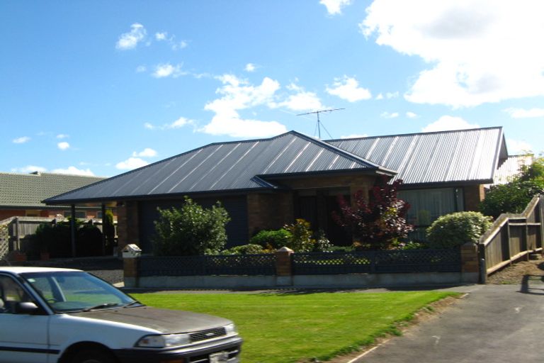 Photo of property in 137 Hagart-alexander Drive, Mosgiel, 9024