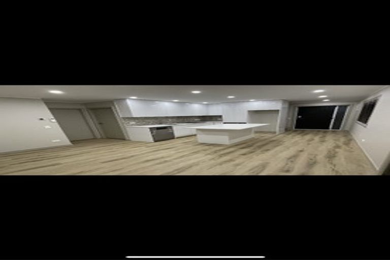 Photo of property in 16 Walworth Avenue, Pakuranga Heights, Auckland, 2010