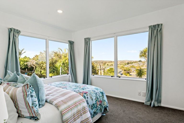 Photo of property in 1207 Whangaparaoa Road, Gulf Harbour, Whangaparaoa, 0930