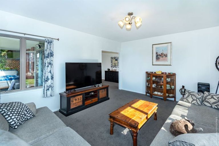 Photo of property in 14 Saint Peters Close, Woolston, Christchurch, 8062
