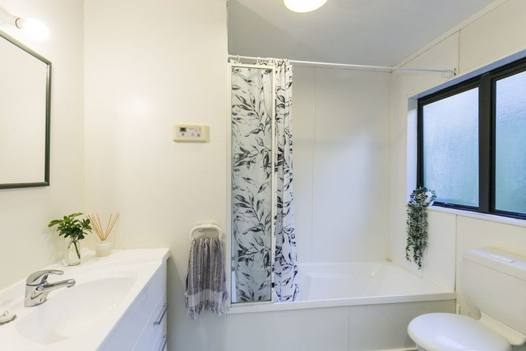 Photo of property in 26b Rhine Street, Island Bay, Wellington, 6023