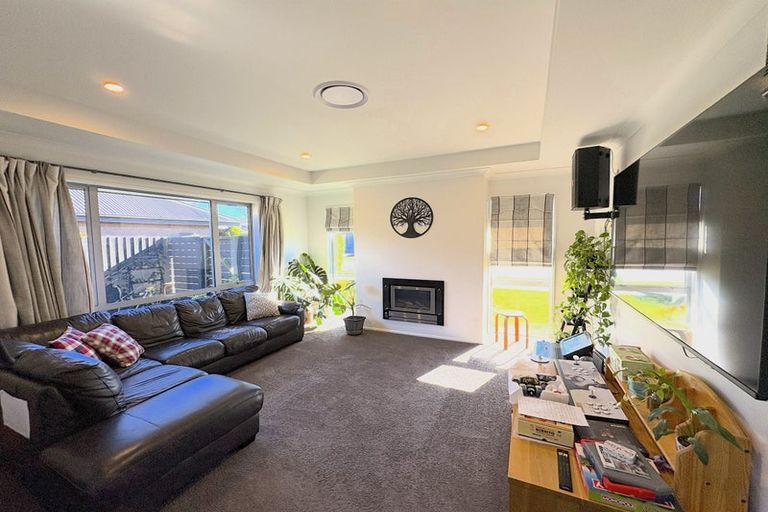 Photo of property in 17 Greenwich Street, Halswell, Christchurch, 8025