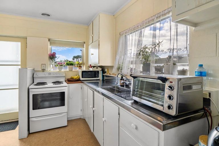Photo of property in 25 Clyde Street, Mount Maunganui, 3116
