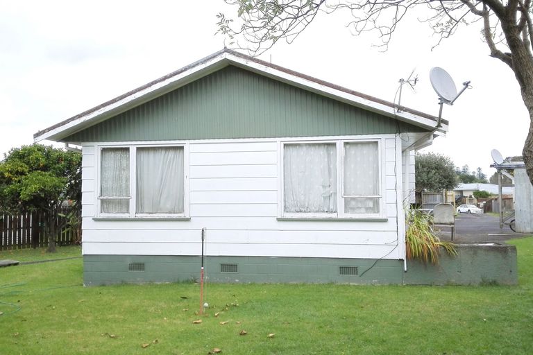 Photo of property in 7 Foster Place, Mangere East, Auckland, 2024