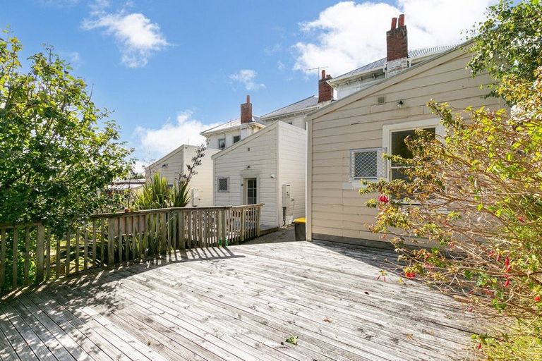 Photo of property in 72-76 Tasman Street, Mount Cook, Wellington, 6021