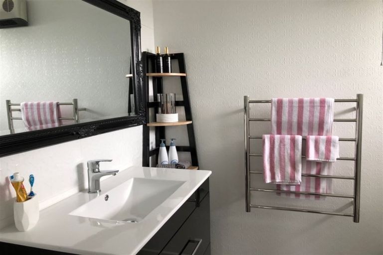 Photo of property in 73 Kildare Rise, Waikiwi, Invercargill, 9810