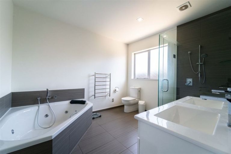 Photo of property in 32 Buckhurst Avenue, Wigram, Christchurch, 8042