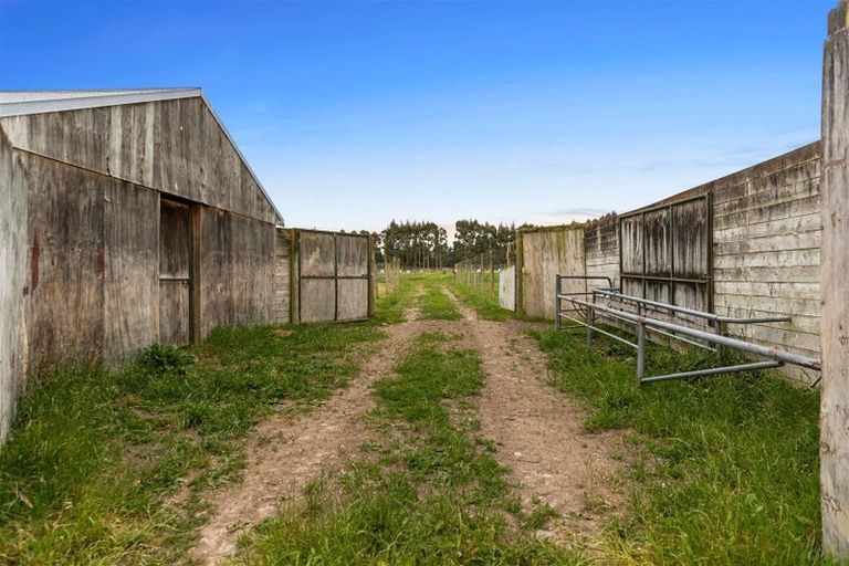 Photo of property in 900 Loburn Whiterock Road, Loburn, Rangiora, 7472