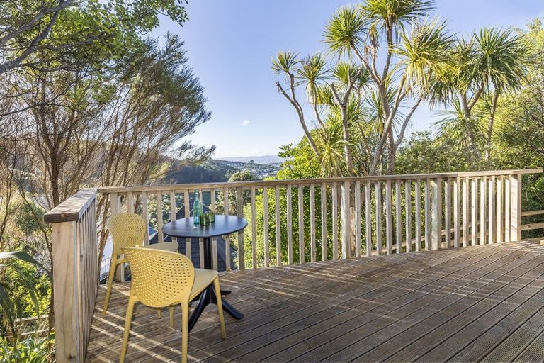 Photo of property in 127b Makara Road, Karori, Wellington, 6012