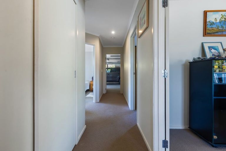 Photo of property in 4 Protea Drive, Cable Bay, 0420