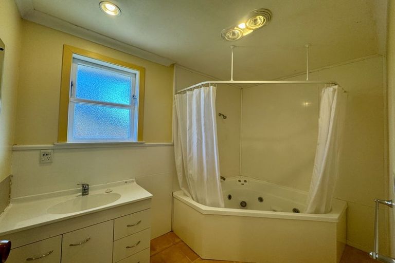 Photo of property in 114 Rata Street, Naenae, Lower Hutt, 5011