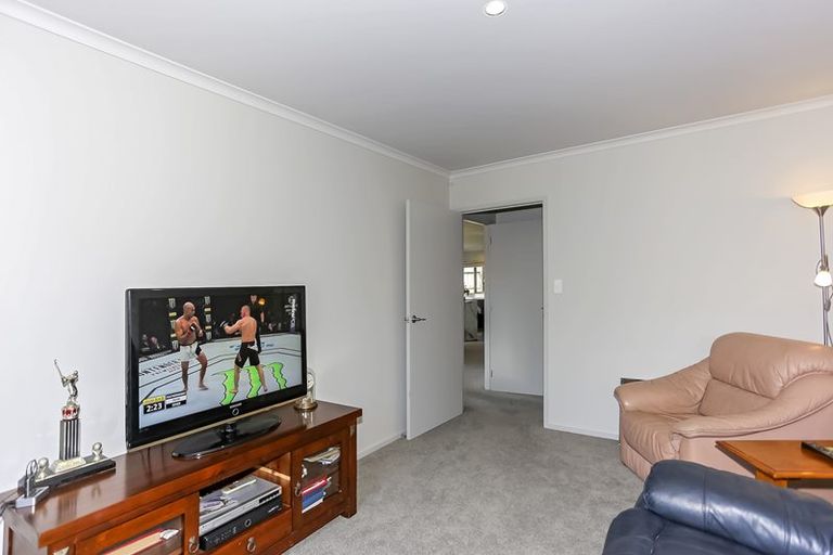 Photo of property in 162 Oteki Park Drive, Welcome Bay, Tauranga, 3112