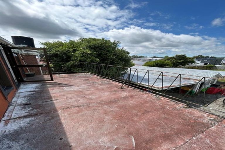 Photo of property in 166 Great South Road, Drury, 2113