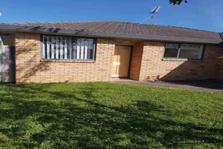 Photo of property in 73 Riverside Drive, Waiuku, 2123