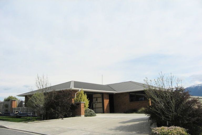 Photo of property in 12 Fyffe Avenue, Kaikoura, 7300
