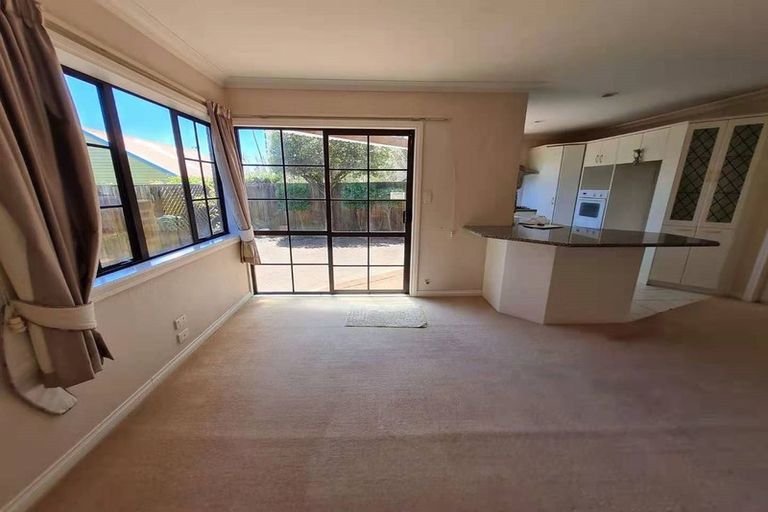 Photo of property in 21b King Edward Avenue, Papakura, 2110