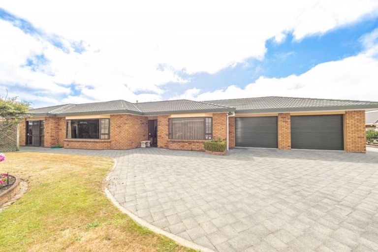 Photo of property in 10 Saint Helens Place, Tawhero, Whanganui, 4501