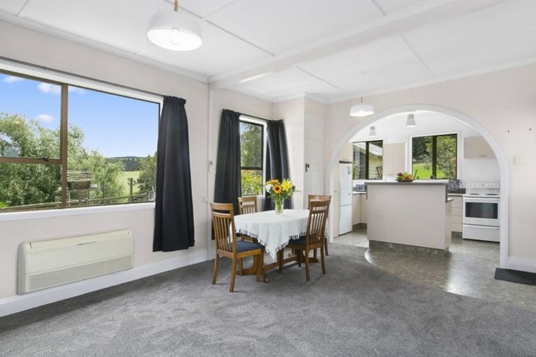 Photo of property in 720 Outram-mosgiel Road, Riverside, Outram, 9073