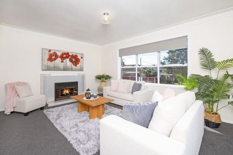 Photo of property in 43 Aurea Avenue, Pakuranga, Auckland, 2010