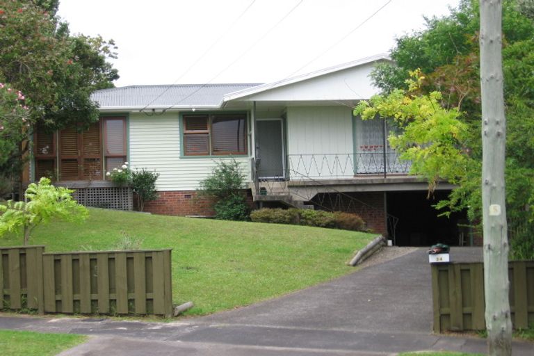 Photo of property in 24 Kay Drive, Blockhouse Bay, Auckland, 0600