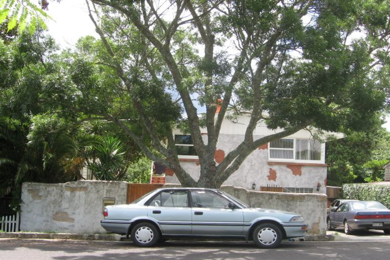 Photo of property in 8 Hastings Parade, Devonport, Auckland, 0624