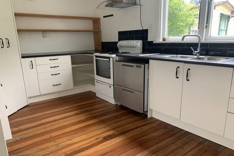 Photo of property in 20 Bridge Street, Eketahuna, 4900