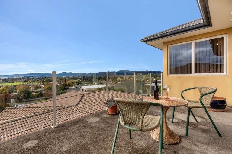 Photo of property in 22 Cobbe Place, Pomare, Rotorua, 3015