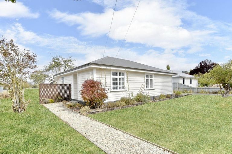 Photo of property in 10 Lyndon Street, Culverden, 7392