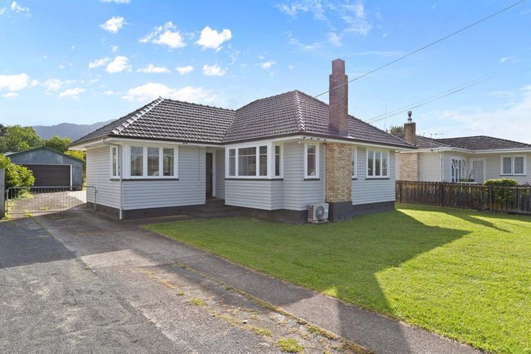 Photo of property in 2 Clarke Avenue, Te Aroha, 3320