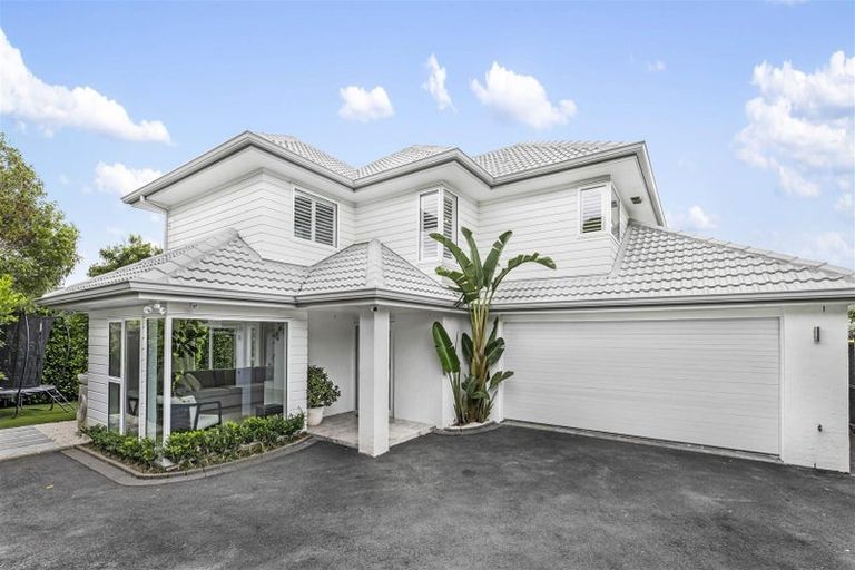 Photo of property in 44 Milford Road, Milford, Auckland, 0620