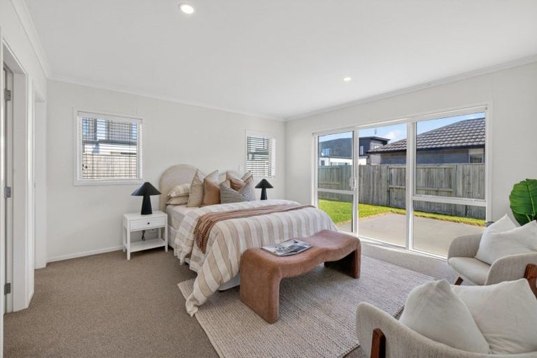 Photo of property in 28 Sabre Street, Papamoa Beach, Papamoa, 3118