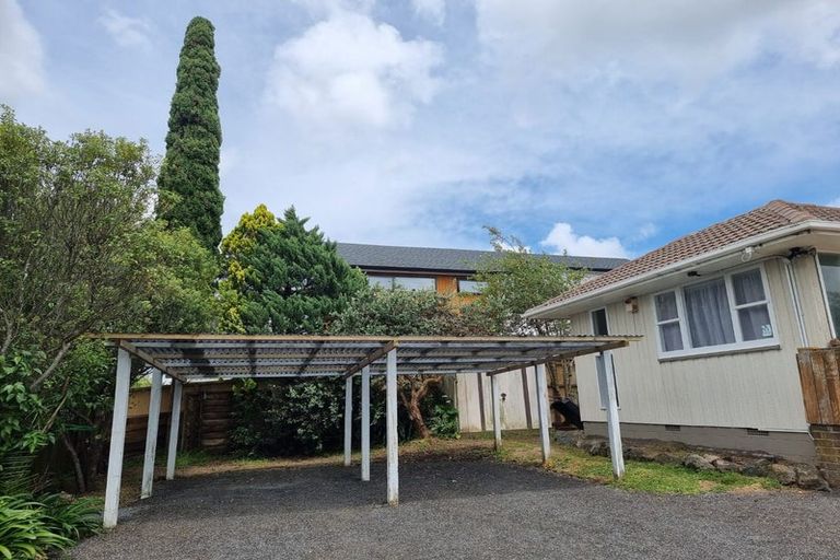 Photo of property in 19 Gossamer Drive, Pakuranga Heights, Auckland, 2010