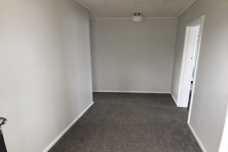 Photo of property in 22 Gossamer Drive, Pakuranga Heights, Auckland, 2010