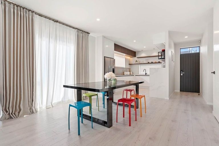 Photo of property in 62 Wallace Road, Hobsonville, Auckland, 0616